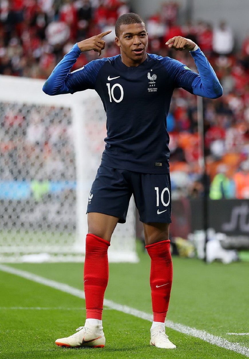 半场：云南1-0西海岸，奥斯卡助攻恩里克闪击