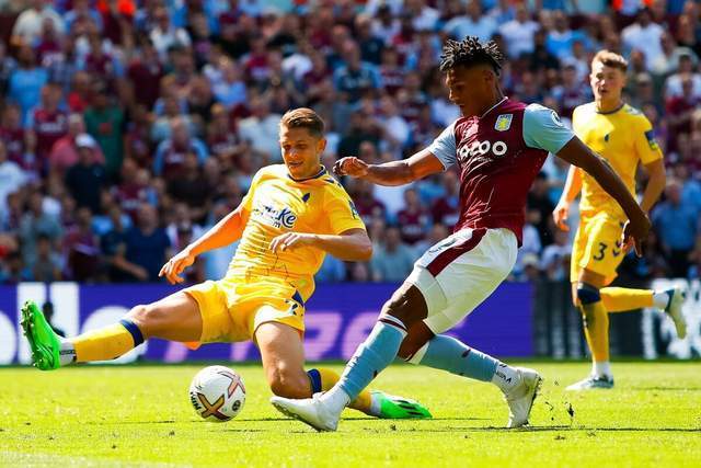 利物浦官方：战毕包将首次穿新主场球衣，社区盾穿新客场球衣