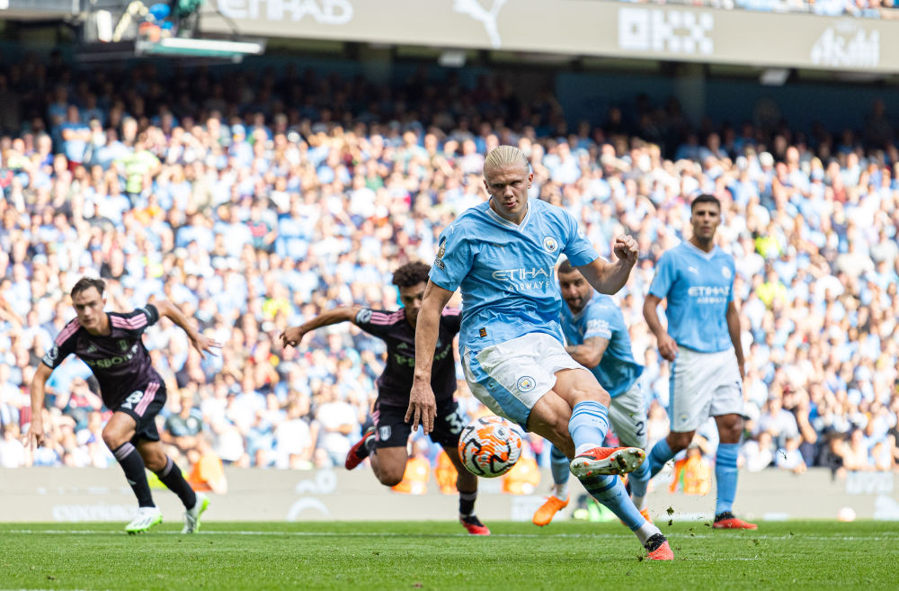 点球大战十人温哥华白浪6-5洛杉矶晋级四强，孙兴慜双响+失点